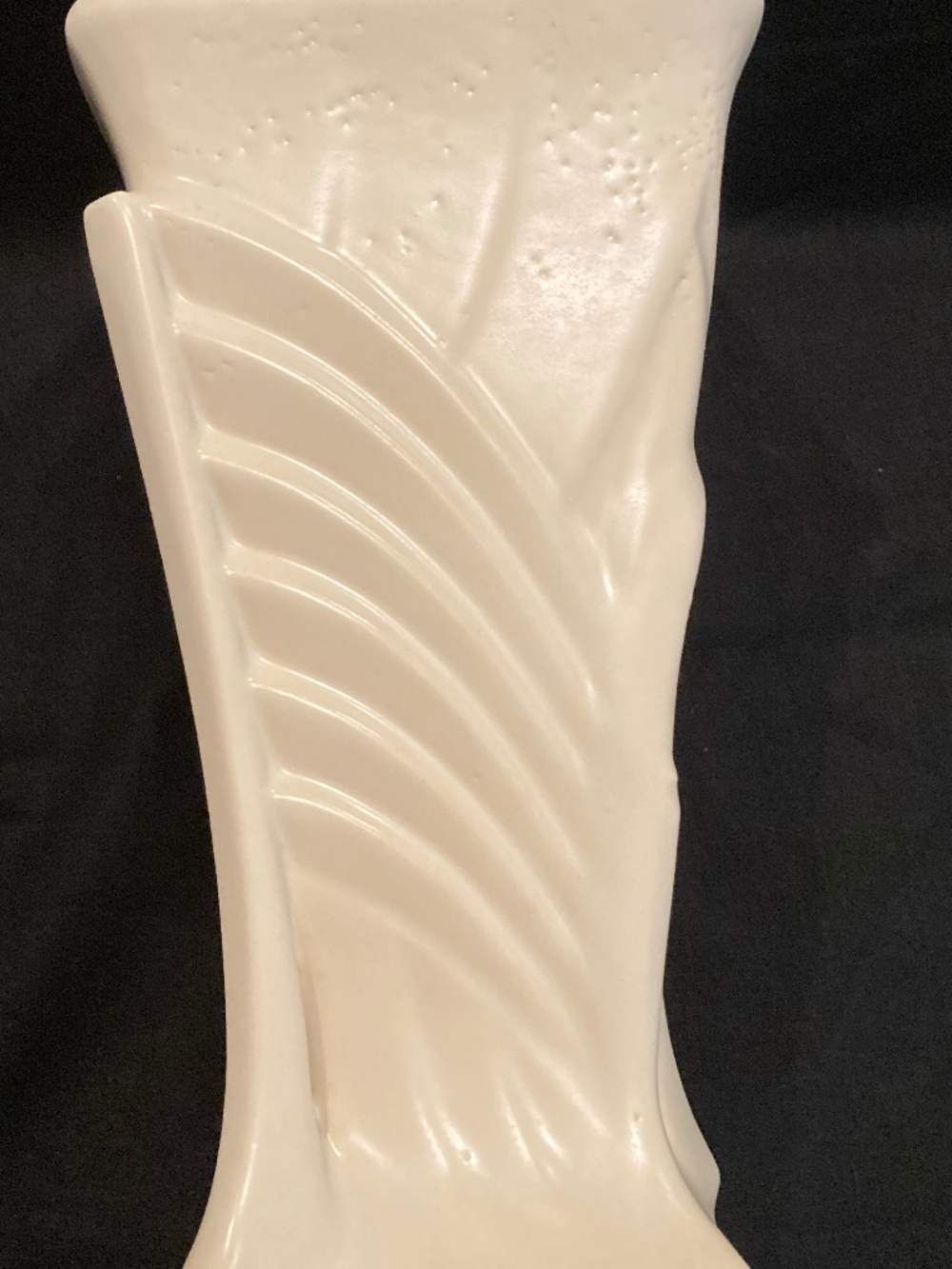 McCOY ART DECO WINGED FAN VASE